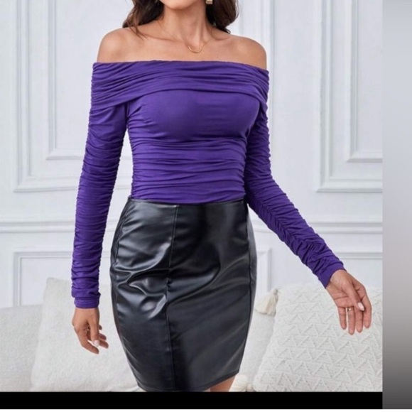 SHEIN Tall Off Shoulder Ruched Tee size XS new without tag - Picture 4 of 10
